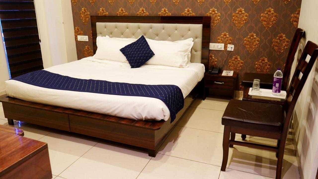 Aa Hotels & Resorts Zirakpur Exterior foto